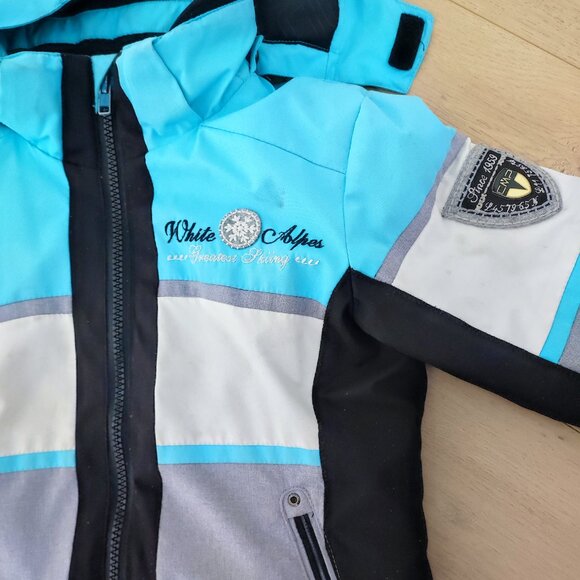 Kids Skiing Jacket - Picture 4 of 4